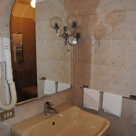 Del Viale Hotel Courmayeur