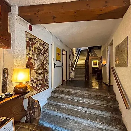 Del Viale Otel Courmayeur