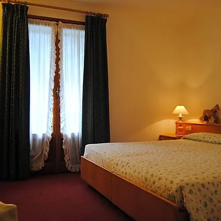 Del Viale Otel Courmayeur