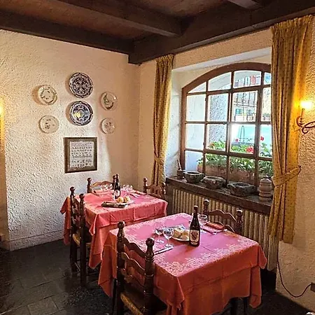 Del Viale Otel Courmayeur
