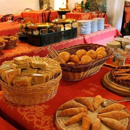 Del Viale Отель Курмайор